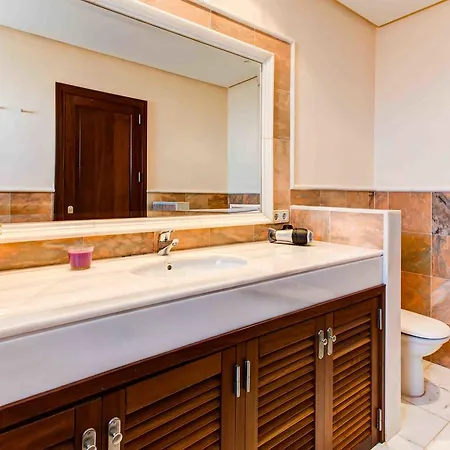 Hipoclub Villas, Zafiro 24 Villa *